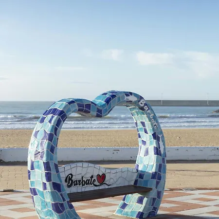 Un Acogedor Complejo Compuesto De 5 * Barbate